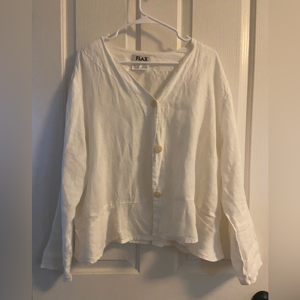 Cute white linen top/jacket